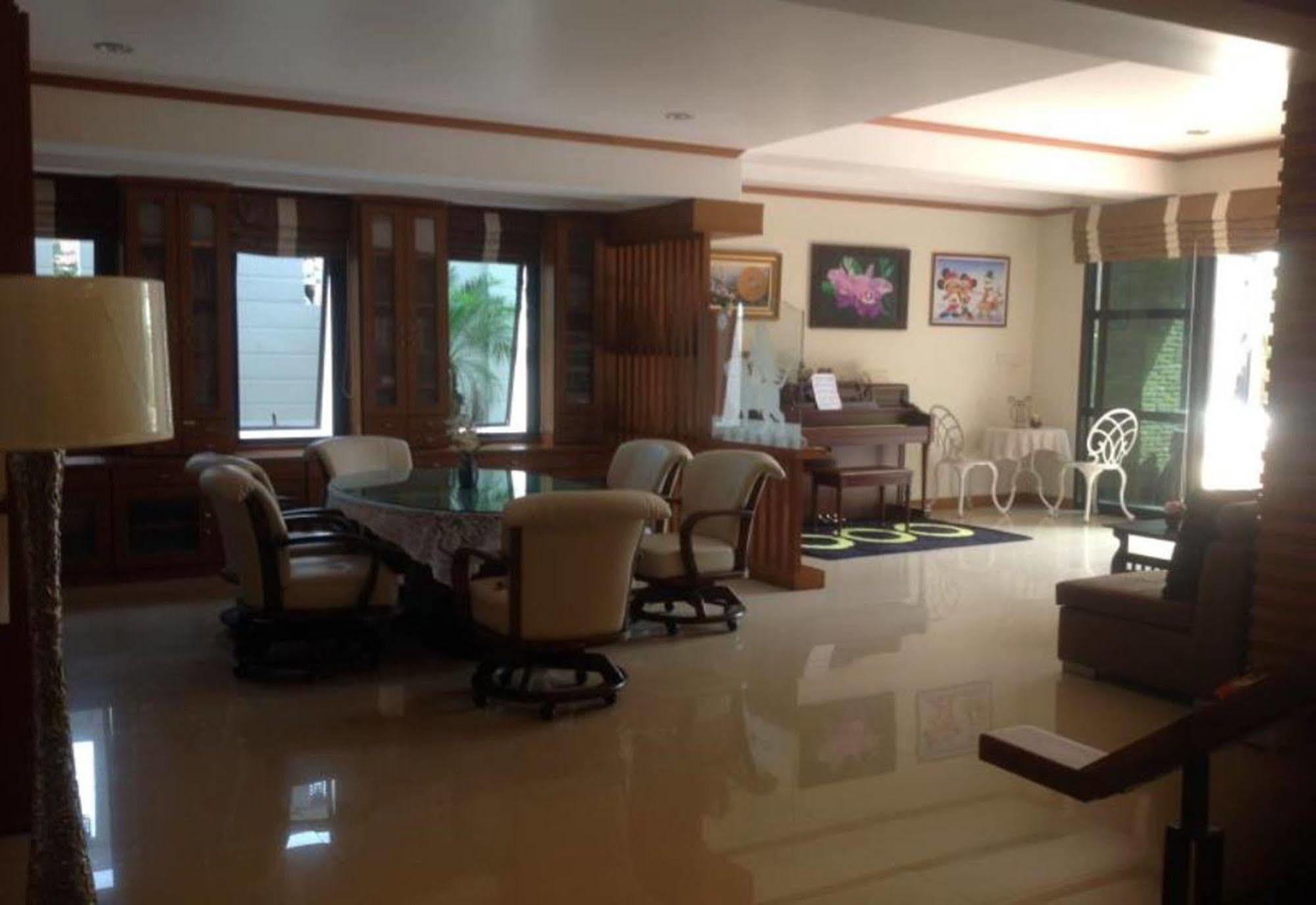 Ruankeaw Homestay Nai Harn Exterior photo